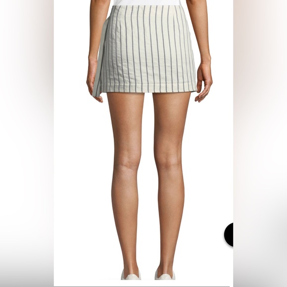 Theory Wrap-Tie Skirt in Split Stripes - Picture 12 of 15